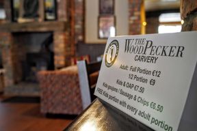 Woodpecker Bar & Restaurant
